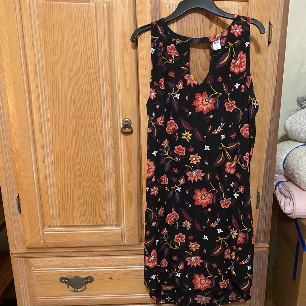 Old Navy Sleeveless Dress